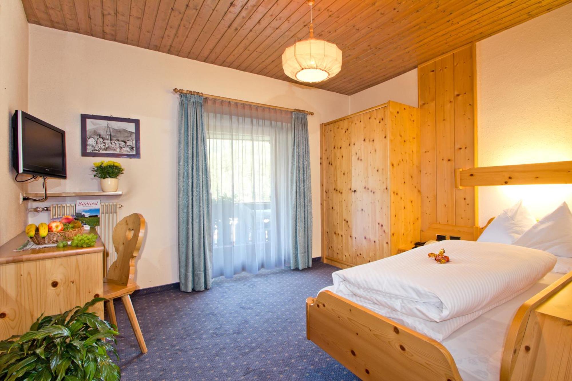 Hotel B&B Gasthof Zur Linde Rio di Pusteria Δωμάτιο φωτογραφία
